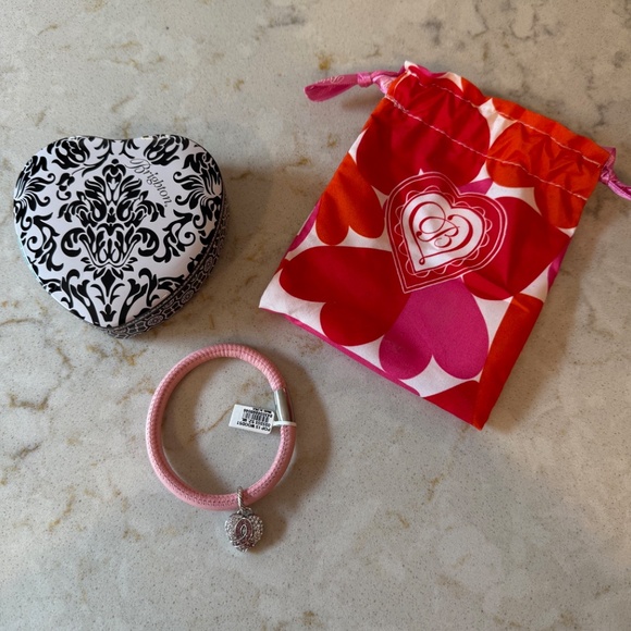 Brighton "Power Of Pink" Woodstock Breast Cancer Awareness Heart Bracelet NWT - Picture 5 of 5